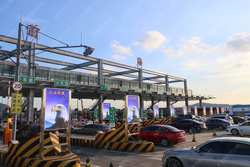 led燈桿屏|智慧燈桿屏|立柱廣告機(jī)|led廣告機(jī)|智慧路燈屏|燈桿廣告屏|燈桿屏 led燈桿屏|智慧燈桿屏|立柱廣告機(jī)|led廣告機(jī)|智慧路燈屏|燈桿廣告屏|燈桿屏