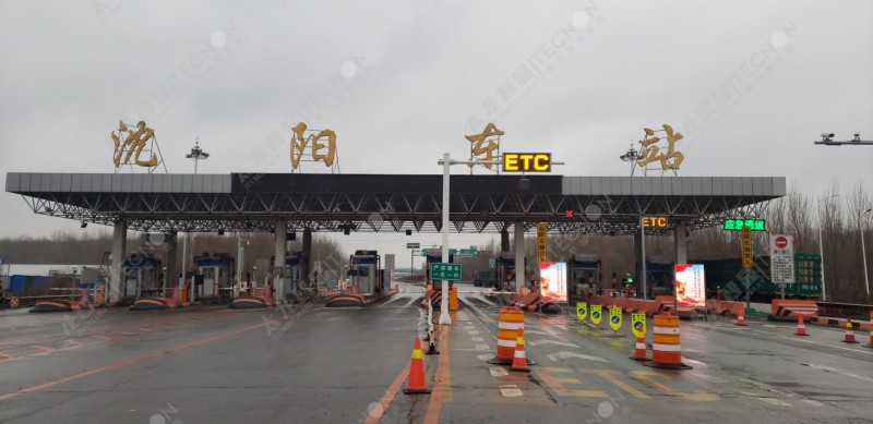 LED廣告機-智能液晶廣告機 (2).jpg LED廣告機-智能液晶廣告機 (2).jpg