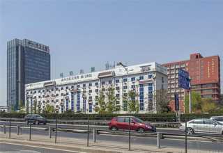 山东有机玻璃游泳池设计